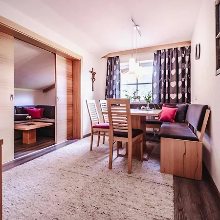 Haus Kapeller * Sankt Jakob in Haus